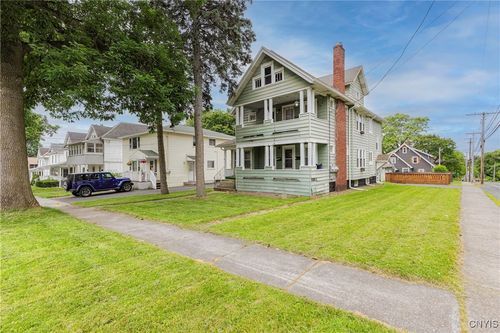 423 Highland Ave, East Syracuse, NY, 13057-2153 | Card Image