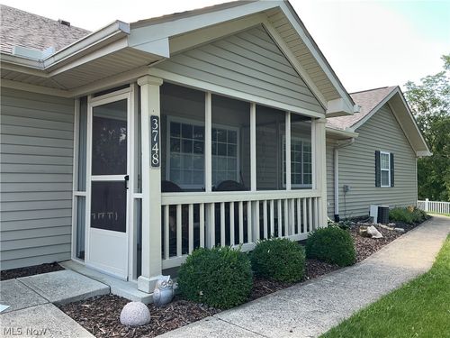 3748 Colony Hill Dr, Zanesville, OH, 43701-7496 | Card Image