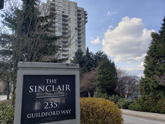 1007 - 235 Guildford Way, Condo with 2 bedrooms, 2 bathrooms and 2 parking in Port Moody BC | Image 1