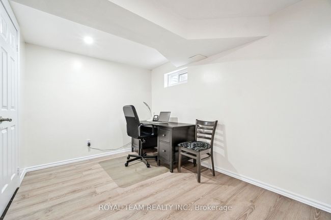 41 - 205 Carlyle Dr, Condo with 3 bedrooms, 3 bathrooms and 2 parking in London ON | Image 32