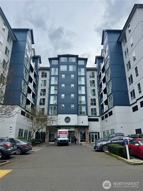 apt-523-2424 S 41st St, Tacoma, WA, 98409-7358 | Card Image