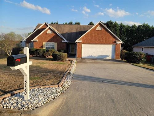 3520 Stagecoach Pass, Ellenwood, GA, 30294-4379 | Card Image