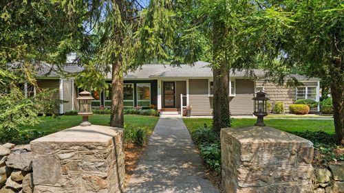10 Comstock Hill Ave, Norwalk, CT, 06850-1503 | Card Image