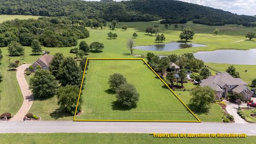 107 Forrest Ct, Shelbyville, TN, 37160-7173 | Card Image