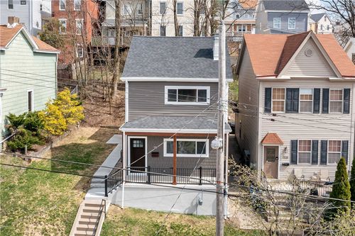 95 Southern Ave, Mt Washington, PA, 15211-1943 | Card Image