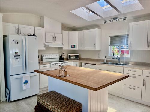 31-1000 Chase River Rd, Nanaimo, BC, V9R6L8 | Card Image
