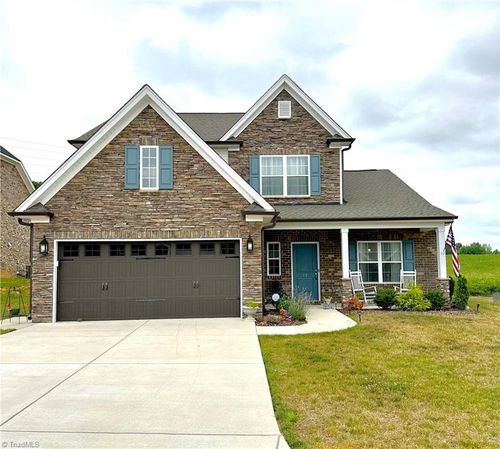 12 Freemont Ct, Thomasville, NC, 27360-6465 | Card Image