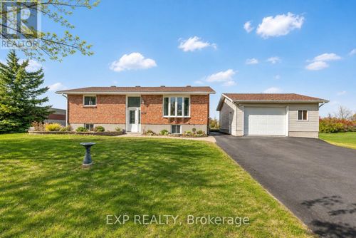 1059 Flynn Ave, Arnprior, ON, K7S3G7 | Card Image