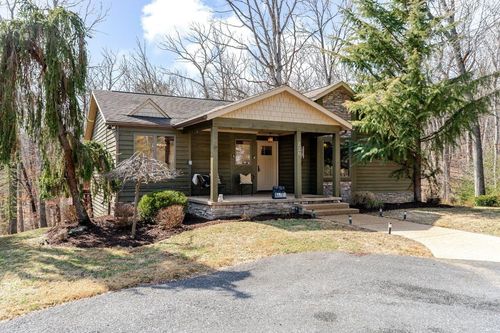 220 Martin Ln, MCGAHEYSVILLE, VA, 22840 | Card Image
