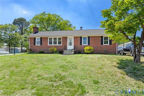 7981 Meadow Dr, Mechanicsville, VA, 23111-3622 | Card Image