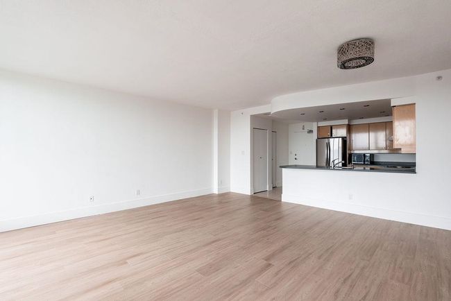 3706 - 1009 Expo Blvd, Condo with 2 bedrooms, 2 bathrooms and 1 parking in Vancouver BC | Image 11