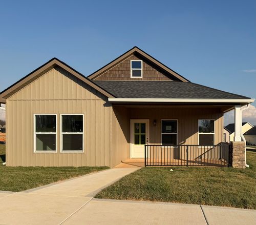 921 Stratford Avenue, Sweetwater, TN, 37874 | Card Image