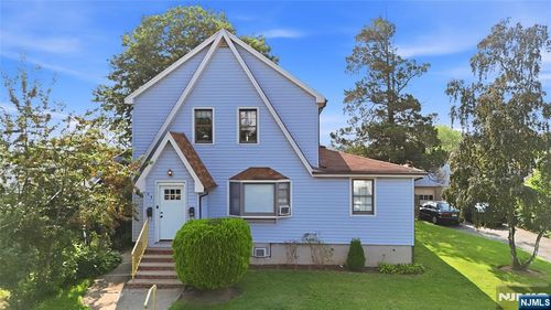 83 Hudson Street, Clifton, NJ, 07011 | Card Image