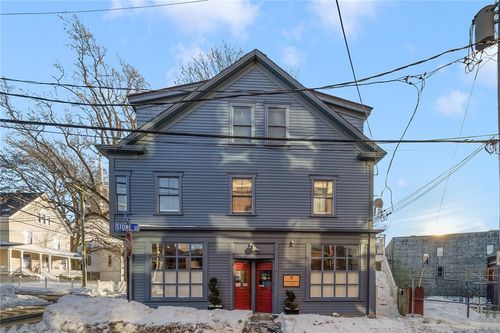 2-21 Spring St, Newport, RI, 02840-2927 | Card Image