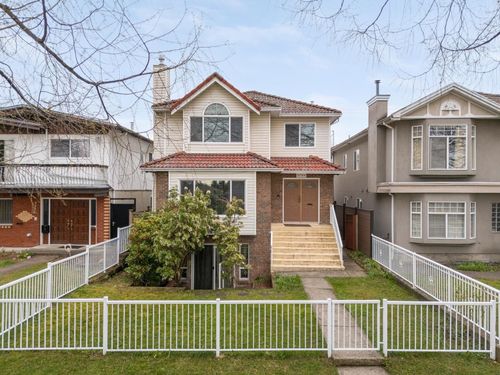 5756 Kerr Street, Vancouver, BC, V5R4B7 | Card Image