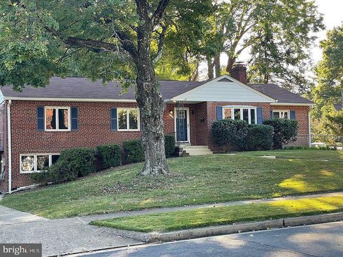 3250 Faragut Ct, FALLS CHURCH, VA, 22044-1504 | Card Image