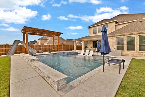 330 Penrose Dr, Ovilla, TX, 75154-4062 | Card Image