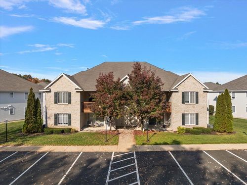 7-12249 Crystal Waters Dr, Holland, MI, 49424-7254 | Card Image