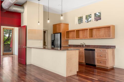 a-4015 Guadalupe St, Austin, TX, 78751-4523 | Card Image