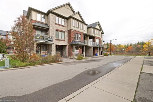 33-1169 Garner Rd E, Ancaster, ON, L9G0G8 | Card Image