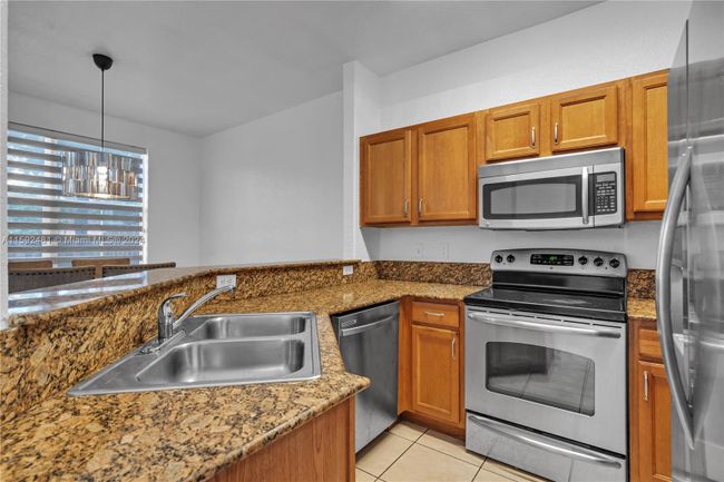 8791 Nw 112th Ct, Townhouse with 3 bedrooms, 2 bathrooms and null parking in Doral FL | Image 28