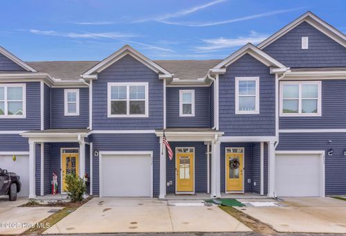 6535 Shark Tooth Trl, Wilmington, NC, 28412-6586 | Card Image