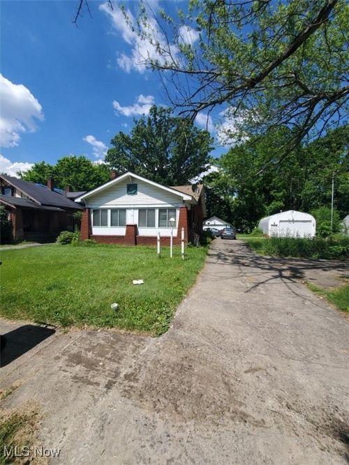3114 Hillman St, Youngstown, OH, 44507-1810 | Card Image