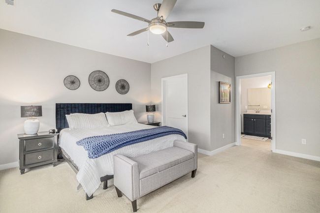 Primary Bedroom | Image 25
