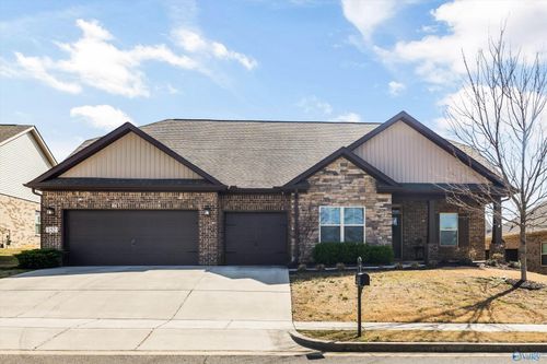 152 Heritage Brook Dr Nw, Madison, AL, 35757-5904 | Card Image