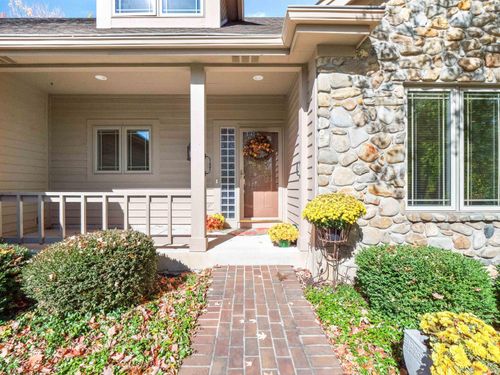 10406 Woodland Rdg, Fort Wayne, IN, 46804-8305 | Card Image