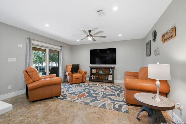 103 - 1500 Ranch Road 1431, Condo with 2 bedrooms, 1 bathrooms and null parking in Kingsland TX | Image 8