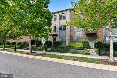 6402 47th St, RIVERDALE, MD, 20737-1070 | Card Image