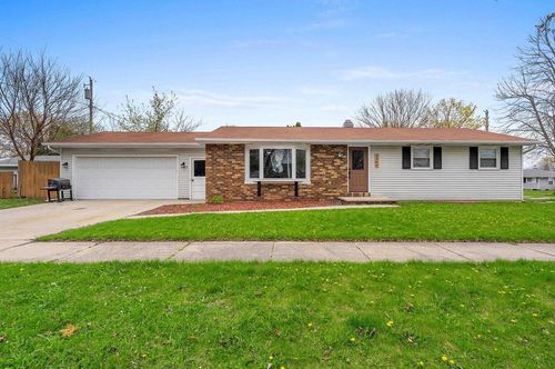 1540 E Plaza Drive, APPLETON, WI, 54915 | Card Image