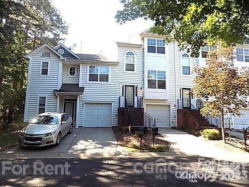 6462 Royal Celadon Way, Charlotte, NC, 28269-7330 | Card Image