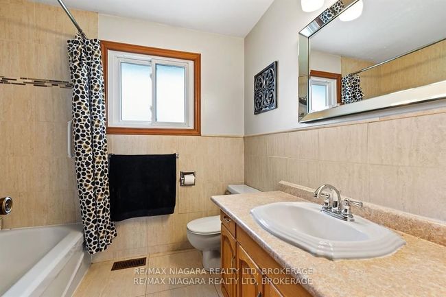 231 W Side Rd, House other with 3 bedrooms, 3 bathrooms and 4 parking in Port Colborne ON | Image 30