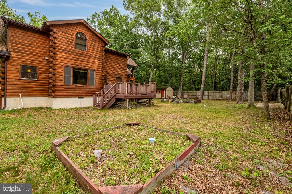 Residential in BROWNS MILLS 4