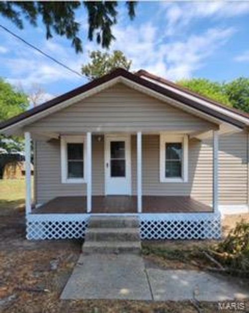 114 Norval St, Sikeston, MO, 63801-3748 | Card Image