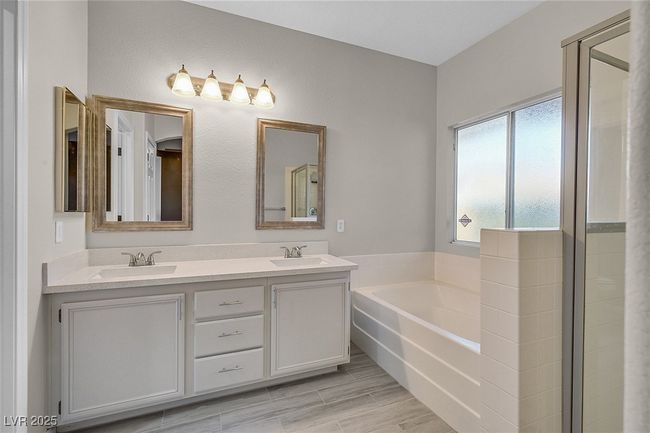 0 - 1795 Lily Pond Cir, Home with 3 bedrooms, 3 bathrooms and null parking in Henderson NV | Image 14