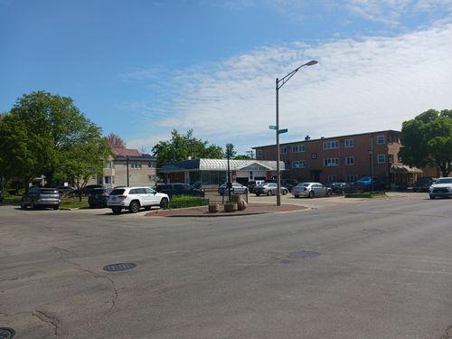62 Chicago Ave, Oak Park, IL, 60302-2443 | Card Image