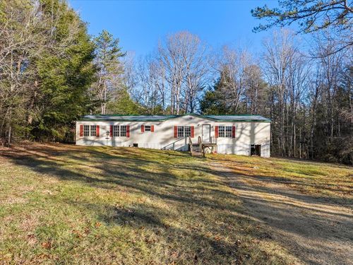 145 Hemlock Dr, Jamestown, TN, 38556-7400 | Card Image