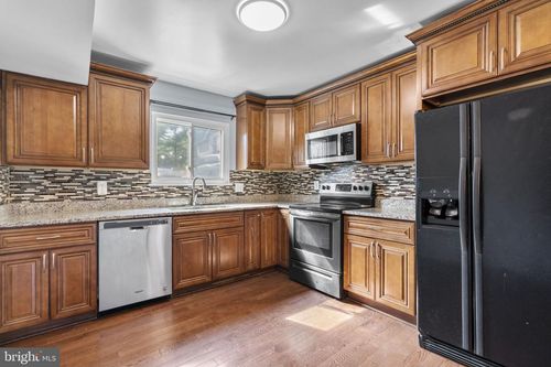 281-32 Anna Ct, GAITHERSBURG, MD, 20877-3430 | Card Image