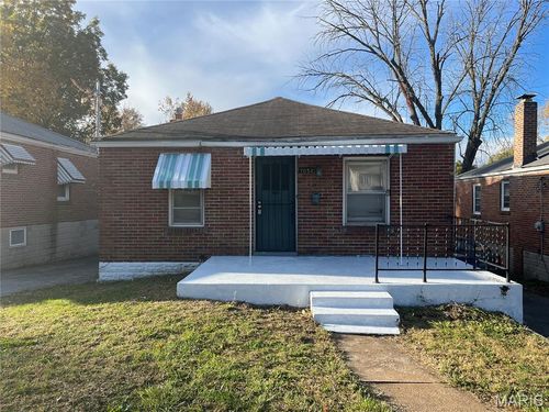 7052 Florence Pl, Jennings, MO, 63136-1033 | Card Image