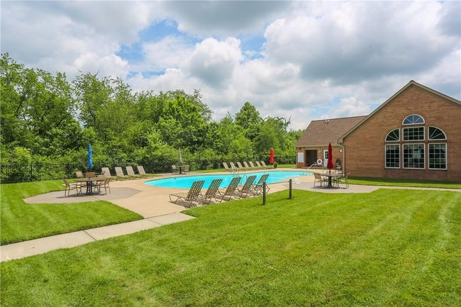 135 Linden Ct, Condo with 3 bedrooms, 3 bathrooms and 2 parking in Seven Fields PA | Image 44