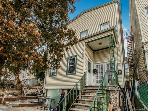 188 Woodworth Ave, Yonkers, NY, 10701-2211 | Card Image