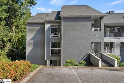 902 Northlake Dr, Anderson, SC, 29625-5316 | Card Image