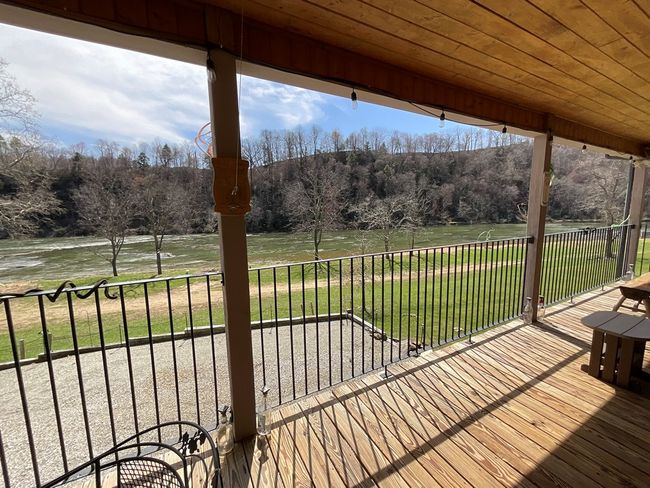 3550 Old River Ln, House other with 2 bedrooms, 2 bathrooms and 558 parking in Independence VA | Image 33