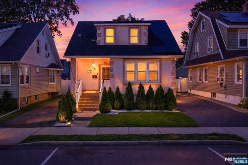 93 N 15th St, Prospect Park, NJ, 07508-1801 | Card Image