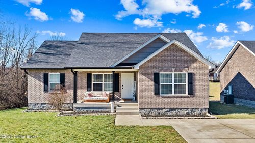 414 Susannah Ave, Bardstown, KY, 40004-7786 | Card Image