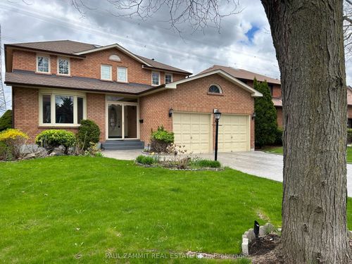 16 Parklawn Cres, Thornhill, ON, L3T6X1 | Card Image