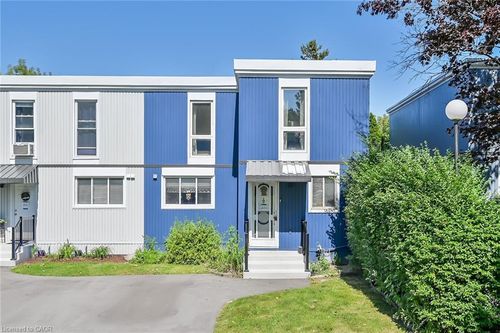 a11-25 Britten Close, Hamilton, ON, L9C4J8 | Card Image